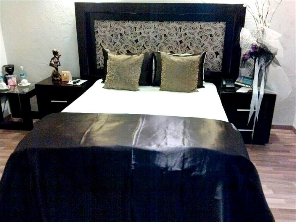 M Hoteles Concepto Morelia Bagian luar foto